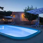 The Olive Grove Private Pool With Sea & Sunset Views *